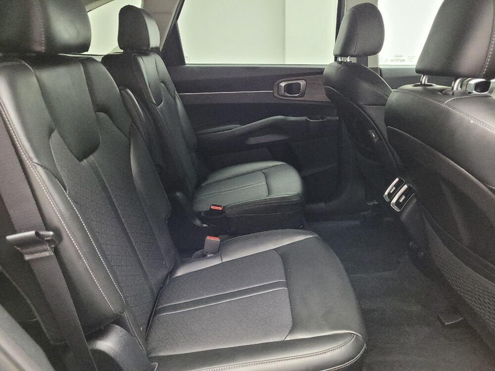 2021 Kia Sorento in Grand Rapids, MI 49508 - 18120744 19