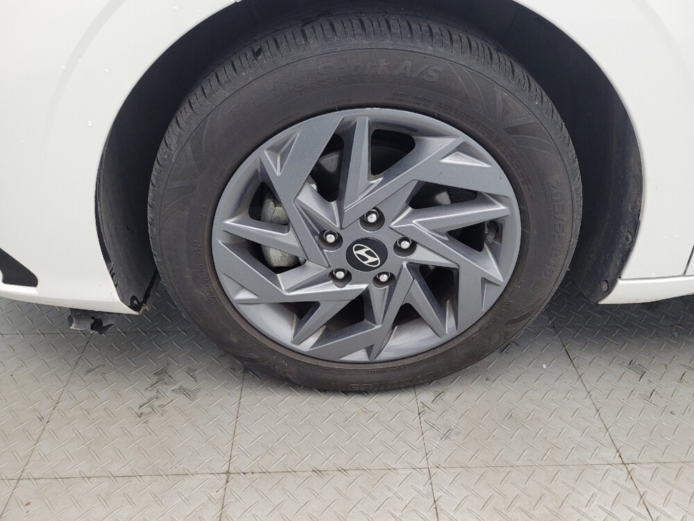 2024 Hyundai Elantra in Wilmington, NC 28405 - 18120757 31