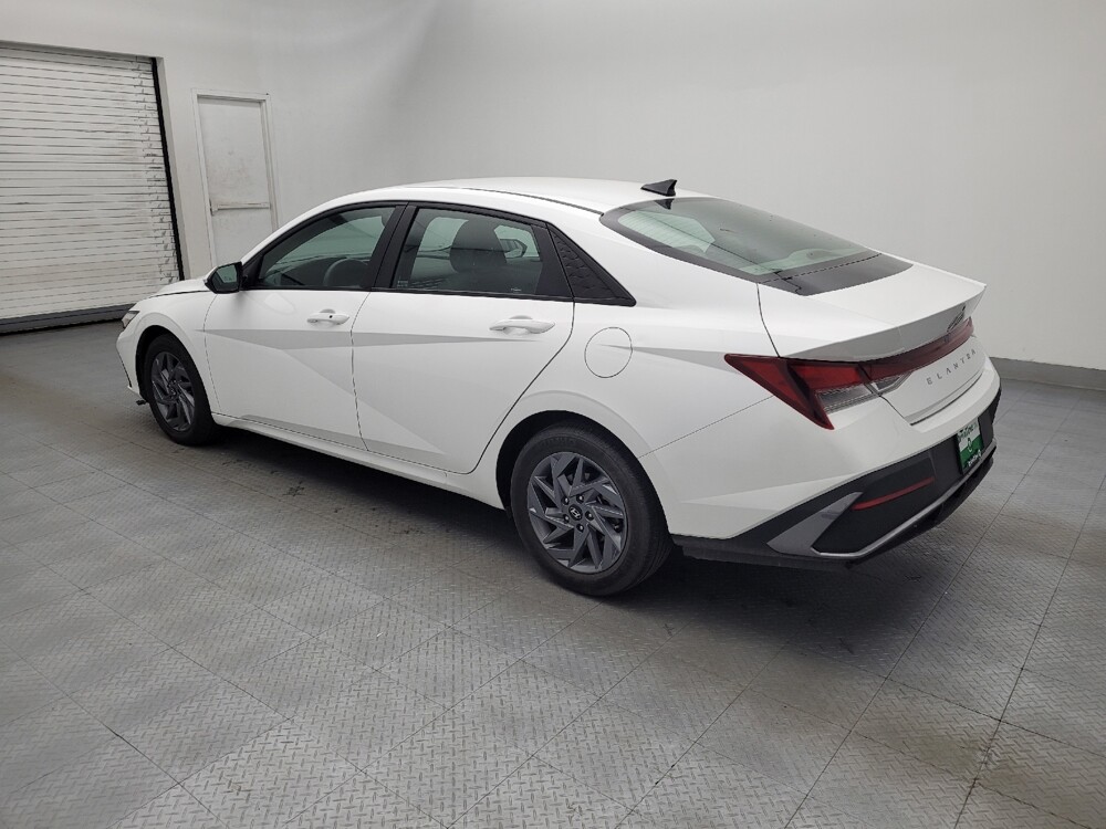 2024 Hyundai Elantra in Wilmington, NC 28405 - 18120757 3