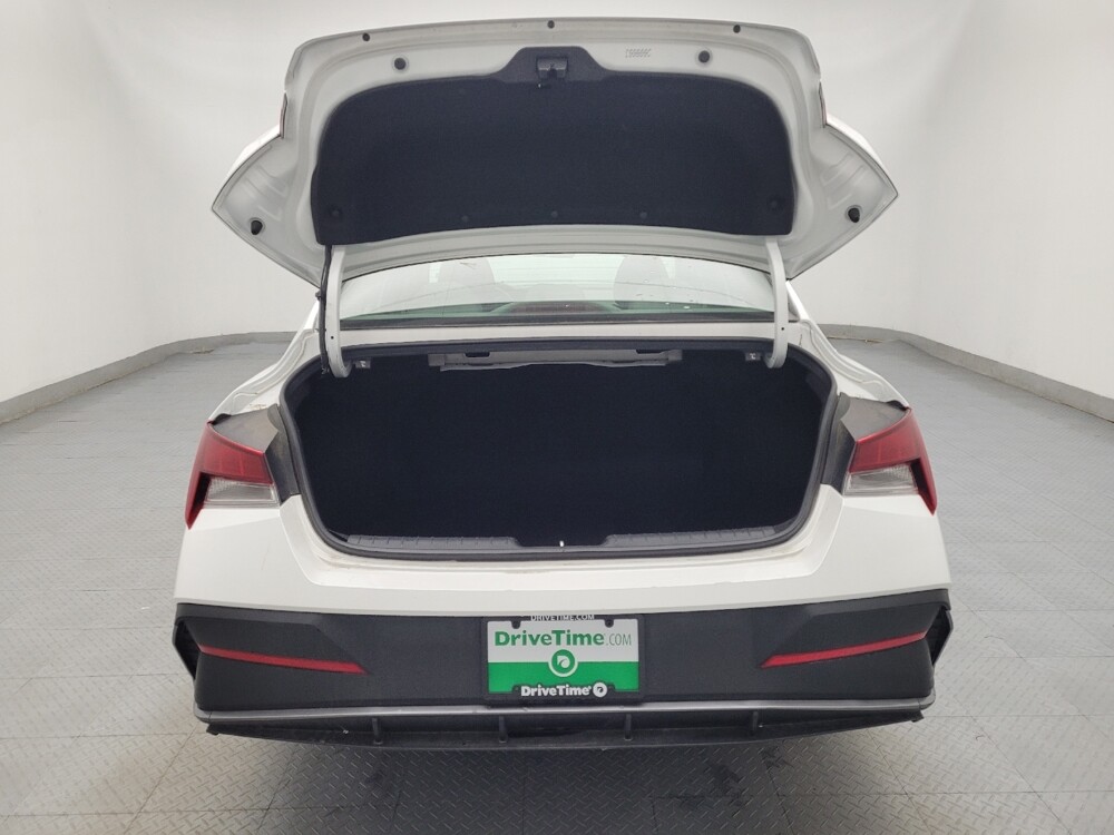 2024 Hyundai Elantra in Wilmington, NC 28405 - 18120757 29