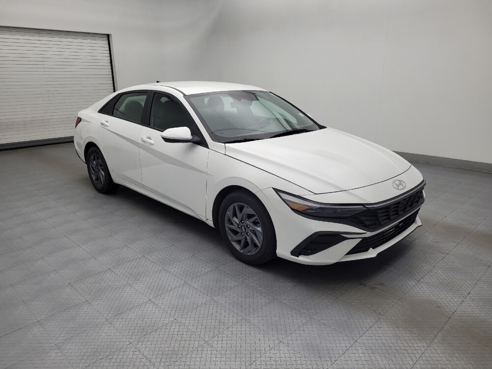 2024 Hyundai Elantra in Wilmington, NC 28405 - 18120757 11
