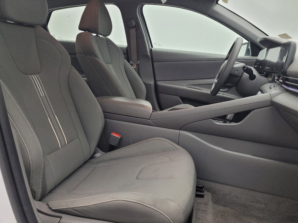 2024 Hyundai Elantra in Wilmington, NC 28405 - 18120757 21