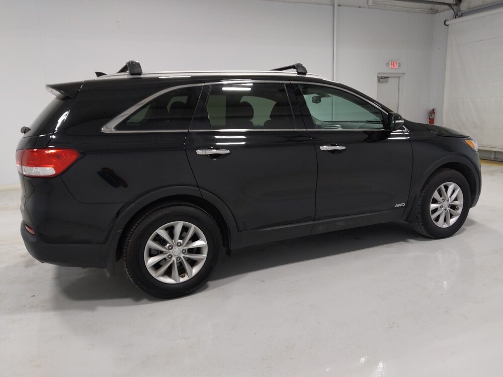 2018 Kia Sorento in Columbus, OH 43231 - 18120761 10