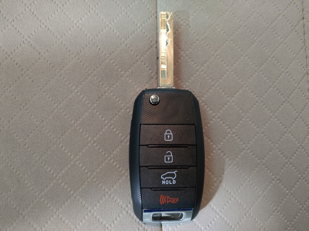 2018 Kia Sorento in Columbus, OH 43231 - 18120761 32