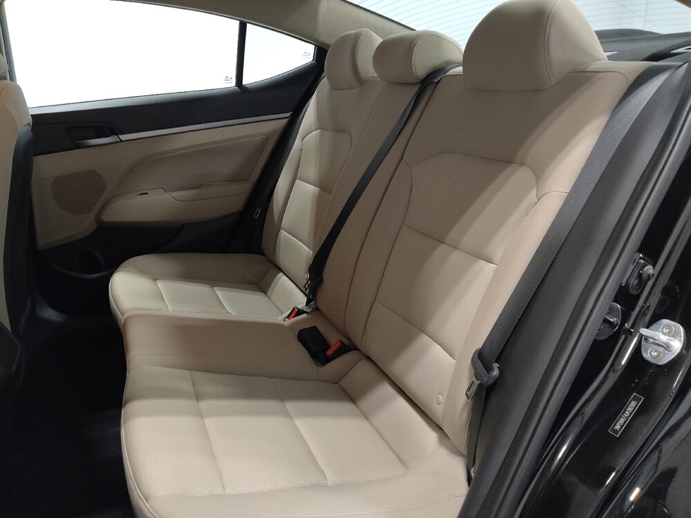 2018 Hyundai Elantra in Columbus, OH 43231 - 18120768 18