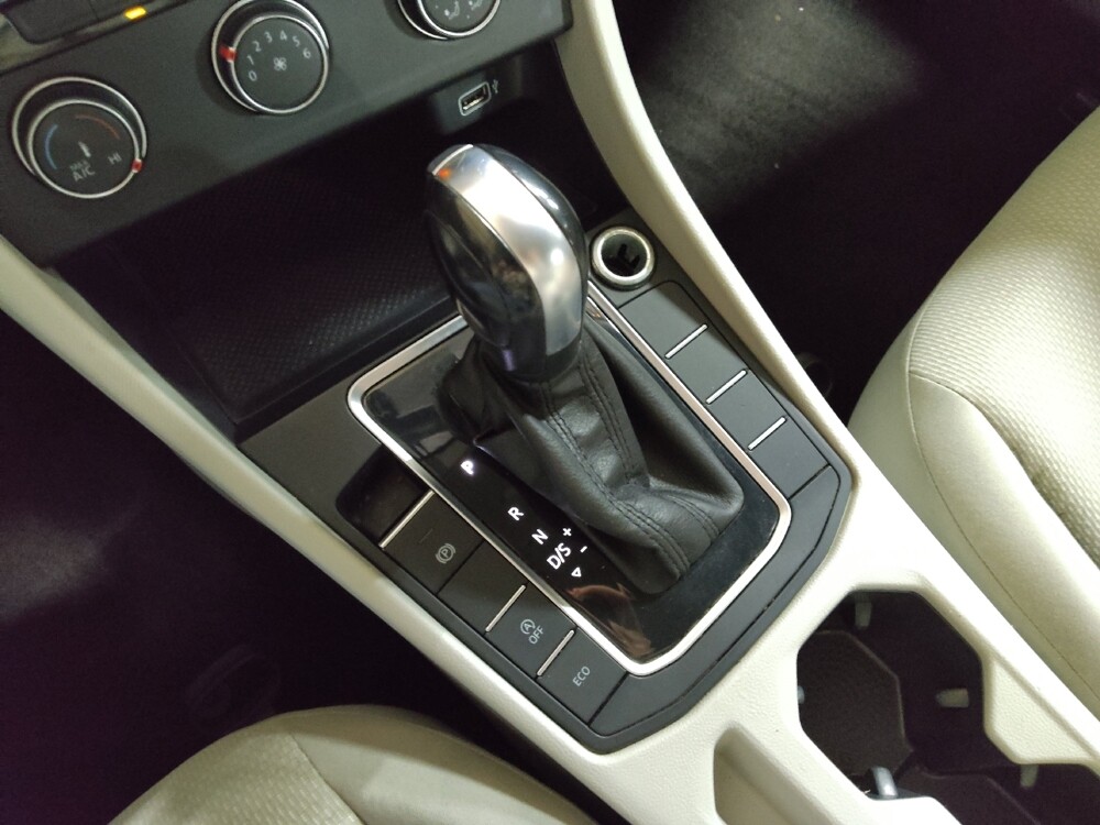 2019 Volkswagen Jetta in Arlington, TX 76011 - 18120771 26