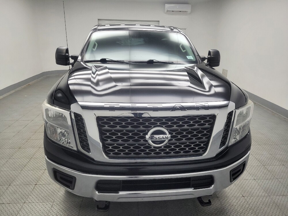 2017 Nissan Titan in Indianapolis, IN 46219 - 18120773 14