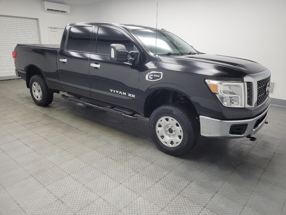 2017 Nissan Titan in Indianapolis, IN 46219 - 18120773 11