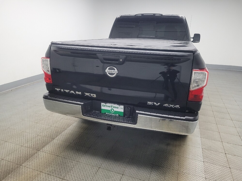 2017 Nissan Titan in Indianapolis, IN 46219 - 18120773 7