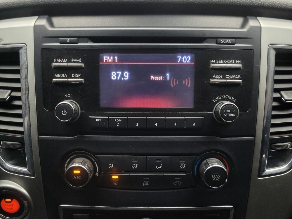 2017 Nissan Titan in Indianapolis, IN 46219 - 18120773 25