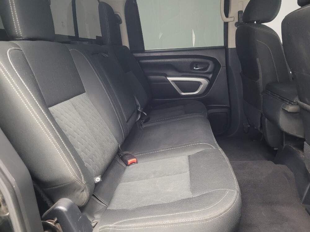 2017 Nissan Titan in Indianapolis, IN 46219 - 18120773 19