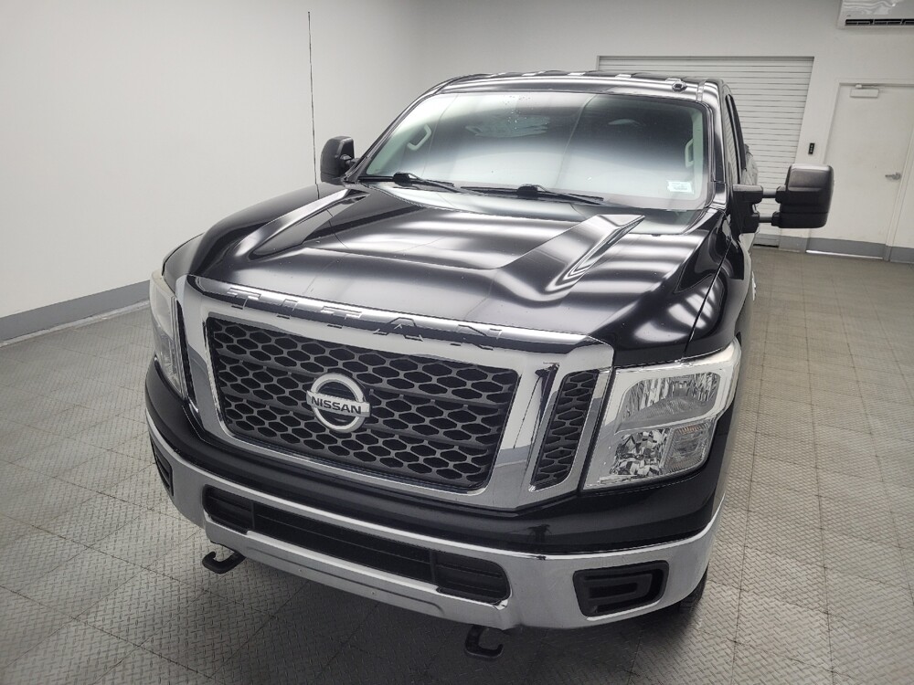 2017 Nissan Titan in Indianapolis, IN 46219 - 18120773 15