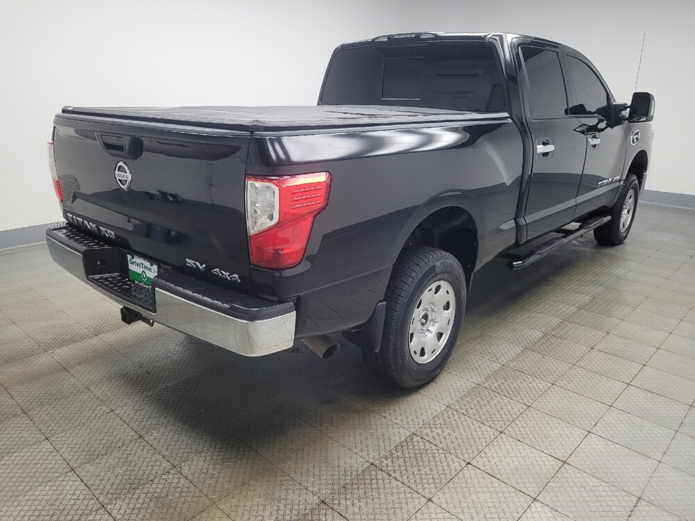 2017 Nissan Titan in Indianapolis, IN 46219 - 18120773 9