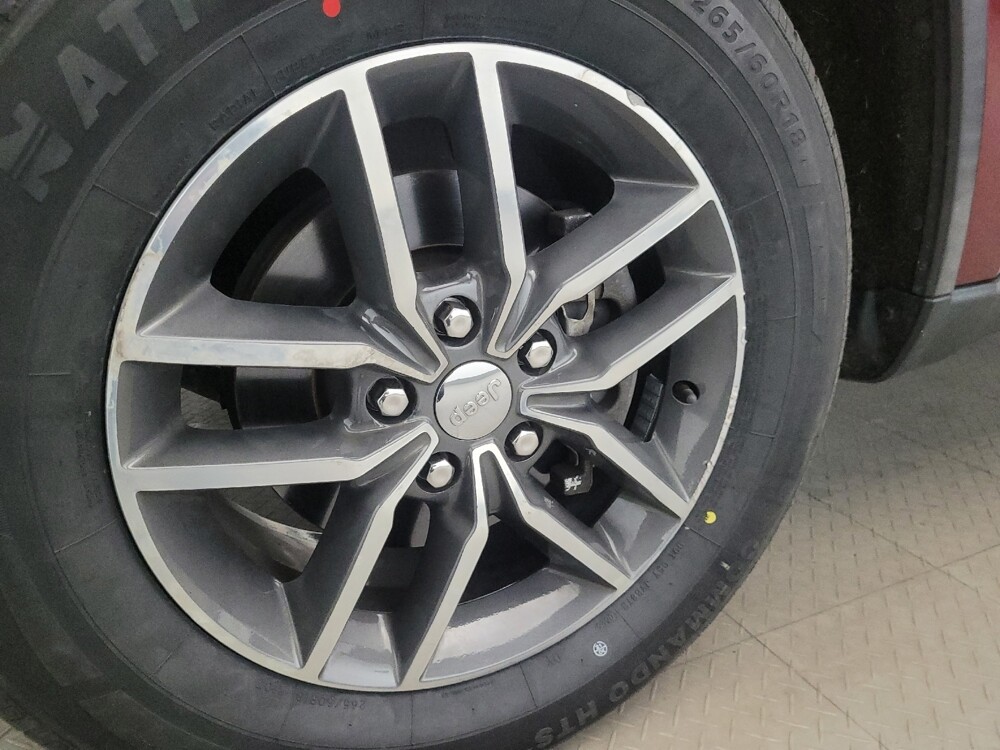 2018 Jeep Grand Cherokee in Plymouth Meeting, PA 19462 - 18120775 31