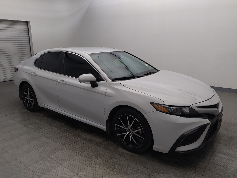 2024 Toyota Camry in Tyler, TX 75701 - 18120790 11
