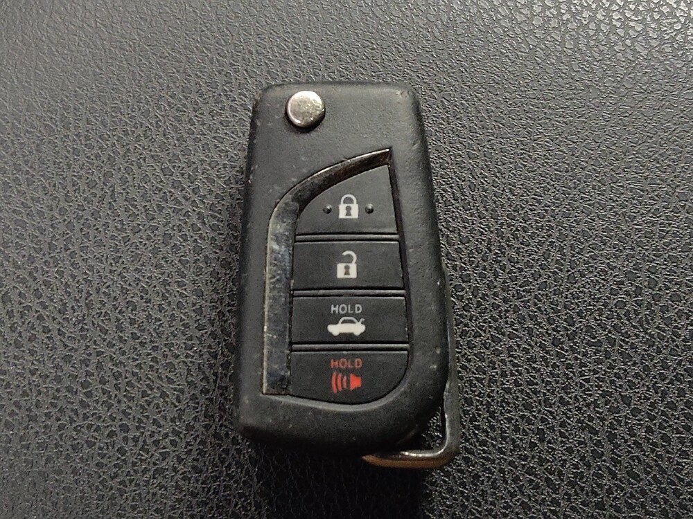 2024 Toyota Camry in Tyler, TX 75701 - 18120790 32