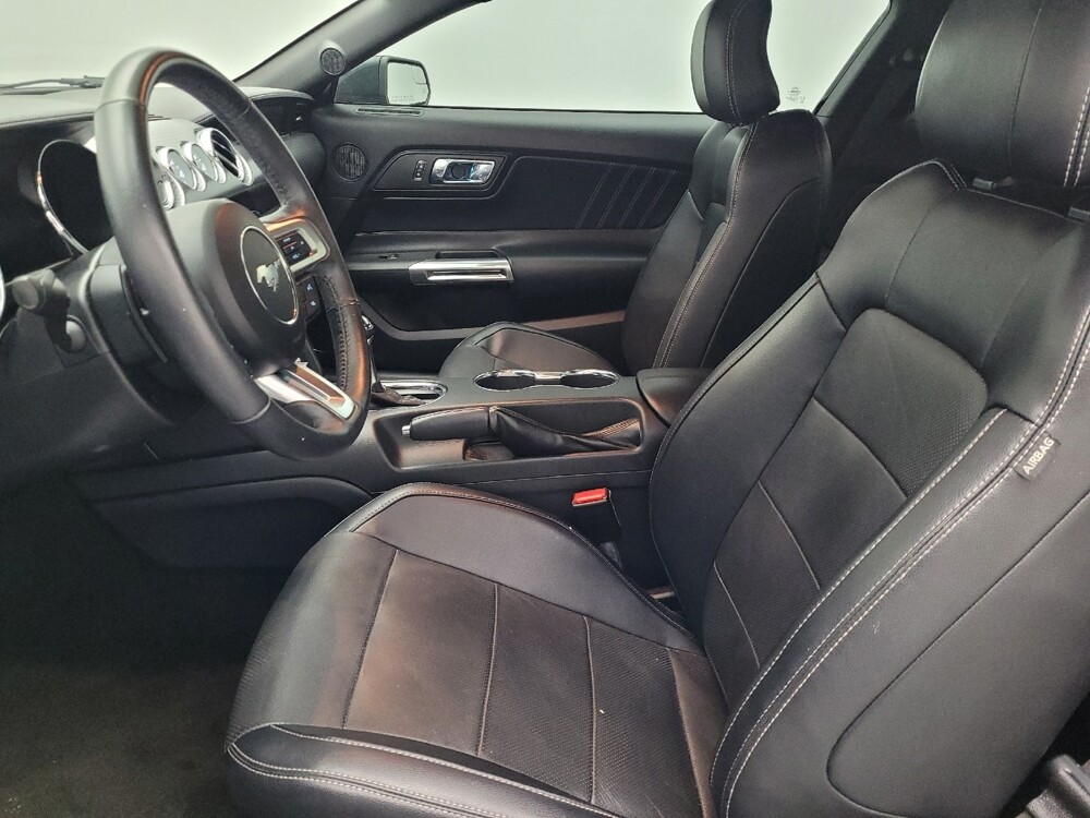 2016 Ford Mustang in Hialeah, FL 33014 - 18120804 17