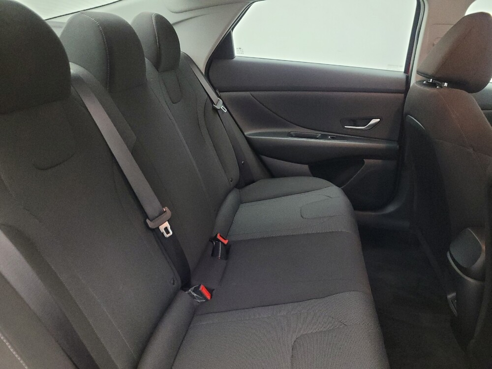 2025 Hyundai Elantra in Chandler, AZ 85225 - 18120808 19