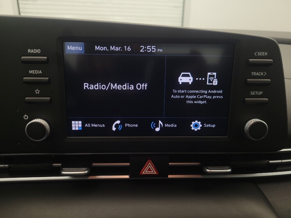 2025 Hyundai Elantra in Chandler, AZ 85225 - 18120808 25