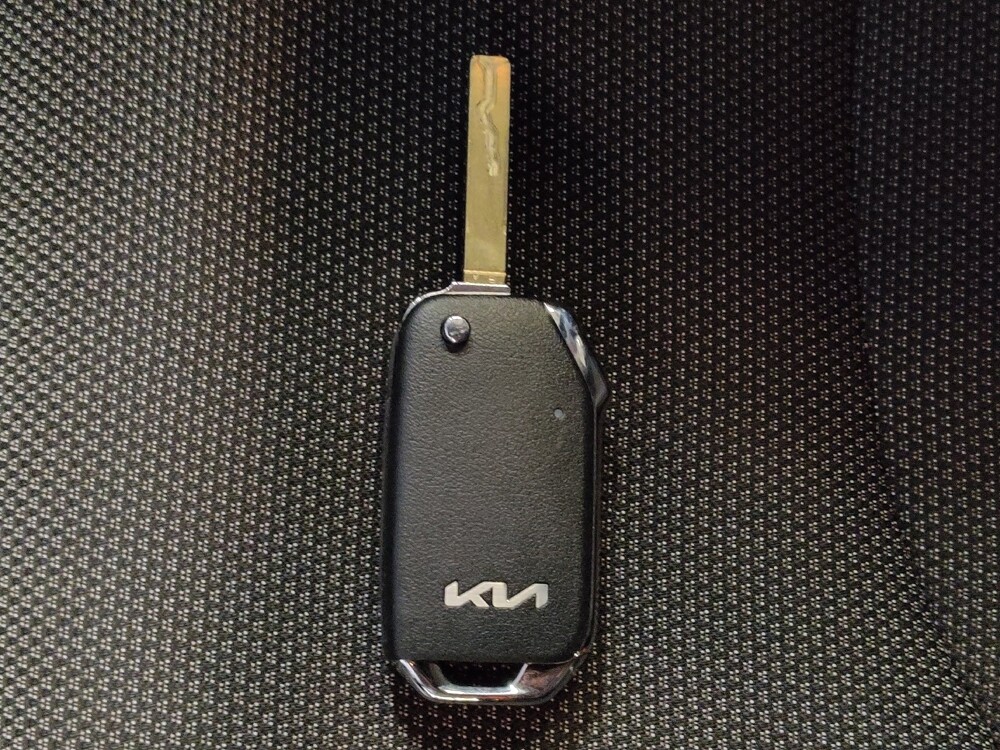 2024 Kia Forte in Miami, FL 33157 - 18120811 32