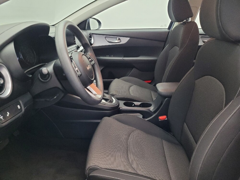2024 Kia Forte in Miami, FL 33157 - 18120811 17