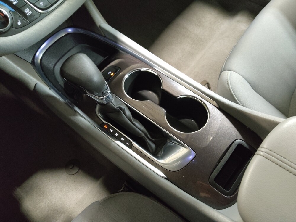 2021 Chevrolet Malibu in Arlington, TX 76011 - 18120812 26