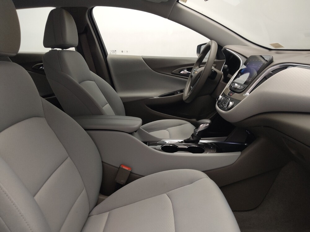 2021 Chevrolet Malibu in Arlington, TX 76011 - 18120812 21