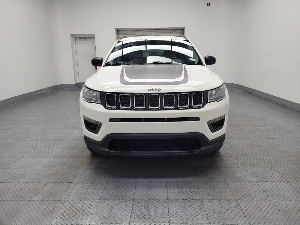 2018 Jeep Compass in Las Vegas, NV 89102 - 18120817 15