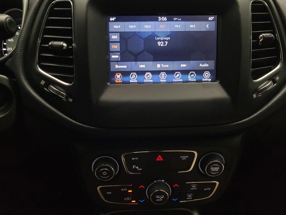 2018 Jeep Compass in Las Vegas, NV 89102 - 18120817 25