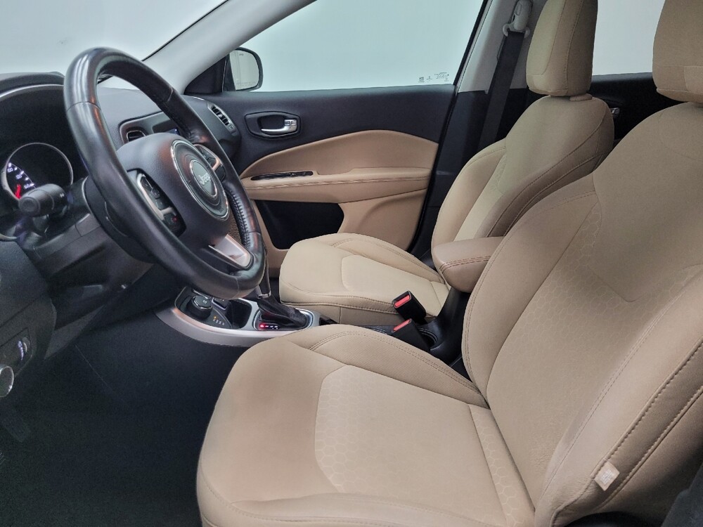 2018 Jeep Compass in Las Vegas, NV 89102 - 18120817 17