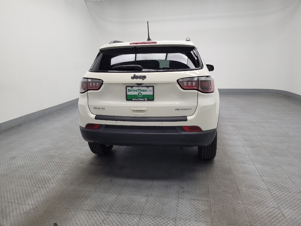 2018 Jeep Compass in Las Vegas, NV 89102 - 18120817 7