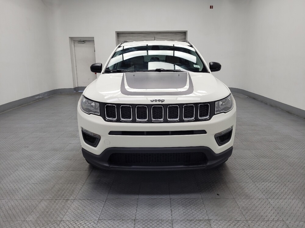 2018 Jeep Compass in Las Vegas, NV 89102 - 18120817 14