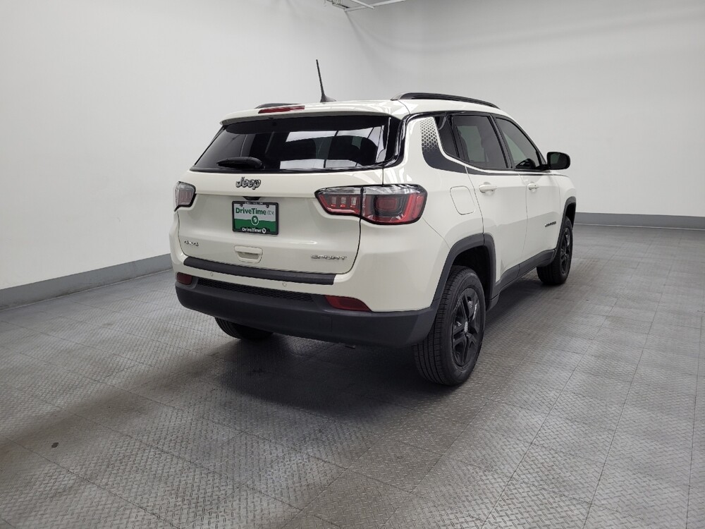 2018 Jeep Compass in Las Vegas, NV 89102 - 18120817 9