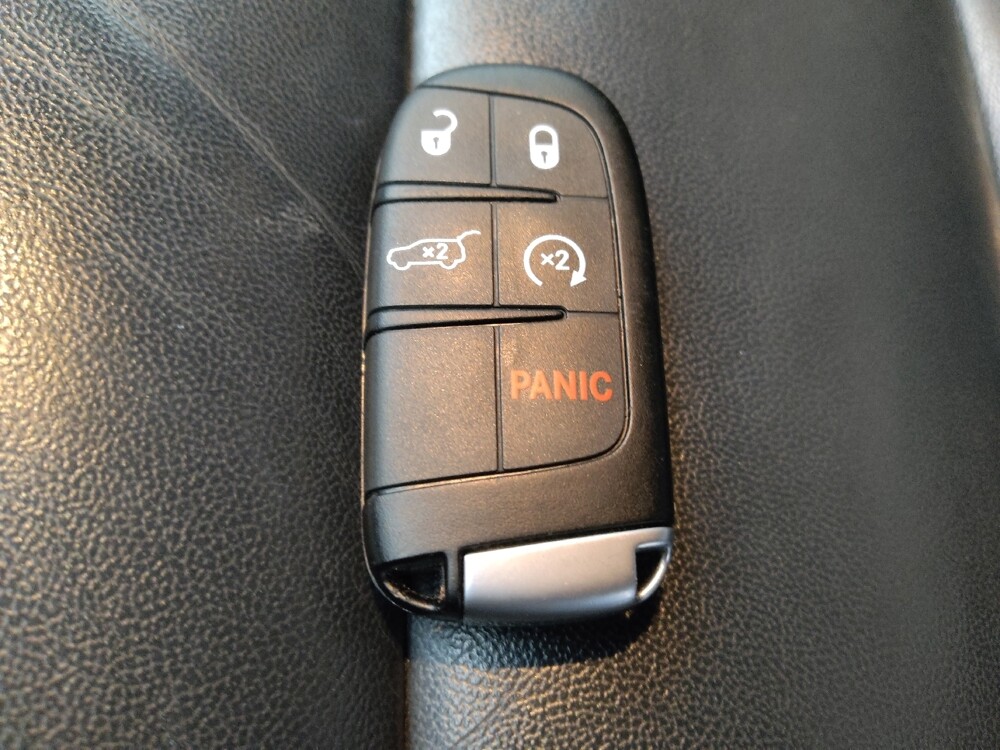 2020 Jeep Grand Cherokee in Springfield, MO 65807 - 18120826 32