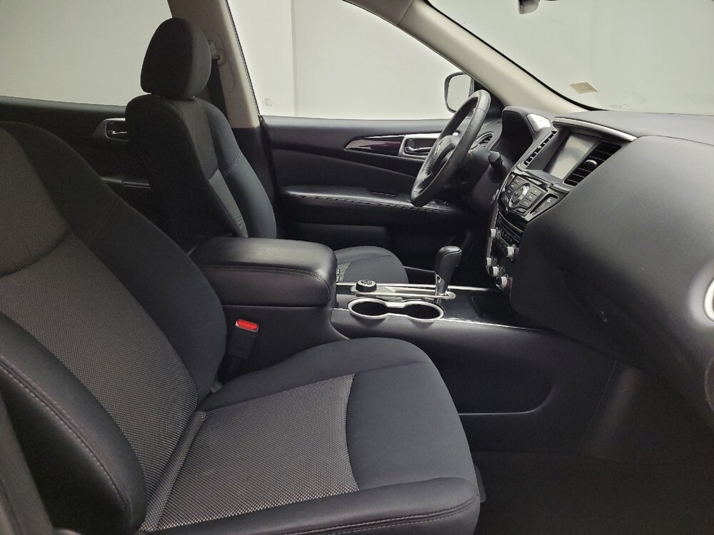 2019 Nissan Pathfinder in Eastpointe, MI 48021 - 18120828 21