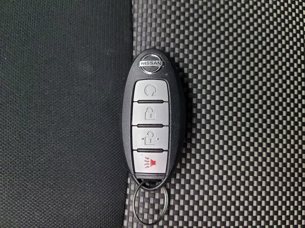 2019 Nissan Pathfinder in Eastpointe, MI 48021 - 18120828 32