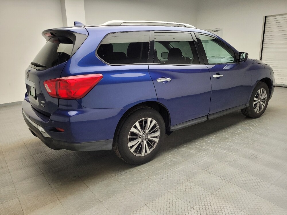 2019 Nissan Pathfinder in Eastpointe, MI 48021 - 18120828 10
