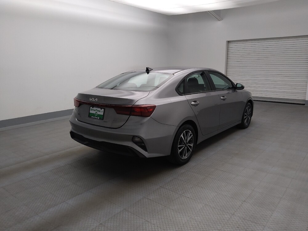 2024 Kia Forte in Albuquerque, NM 87123 - 18120832 9