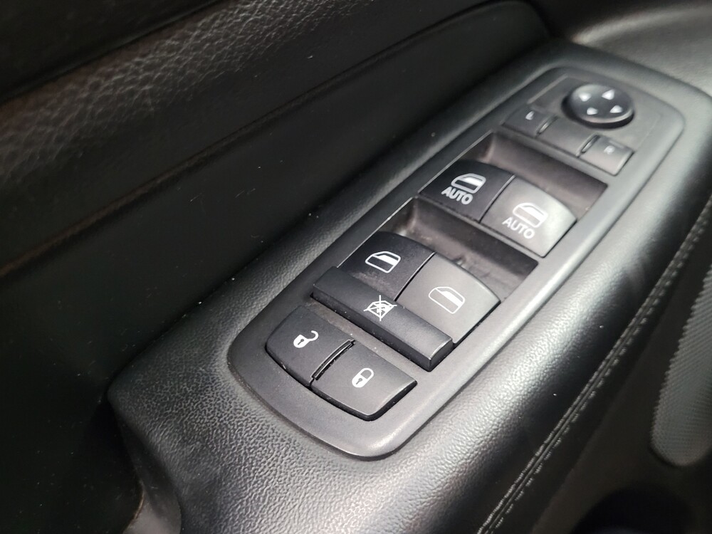 2018 Jeep Grand Cherokee in Memphis, TN 38115 - 18120838 27