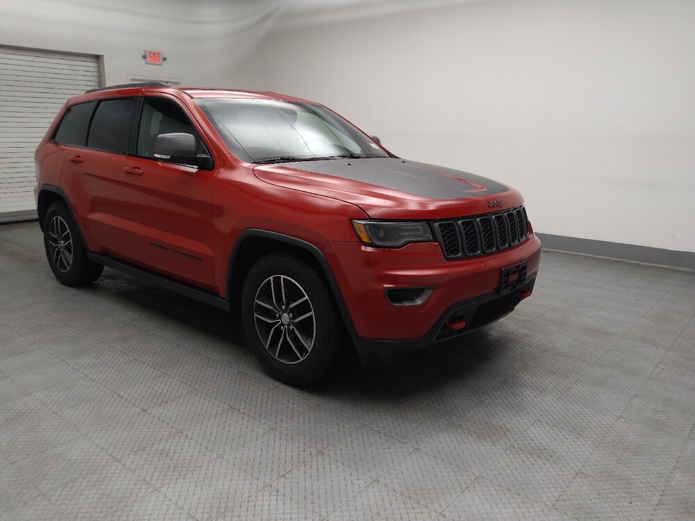 2018 Jeep Grand Cherokee in Des Moines, IA 50310 - 18120841 11