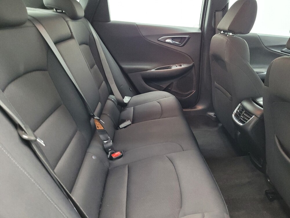 2021 Chevrolet Malibu in Las Vegas, NV 89102 - 18120845 19