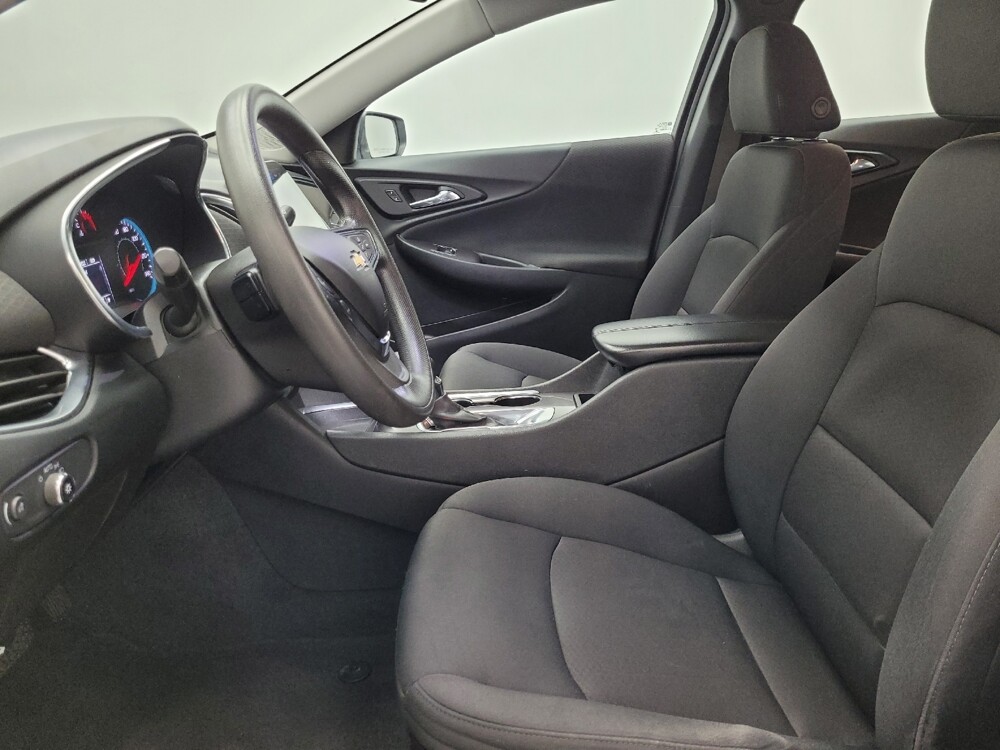 2021 Chevrolet Malibu in Las Vegas, NV 89102 - 18120845 17