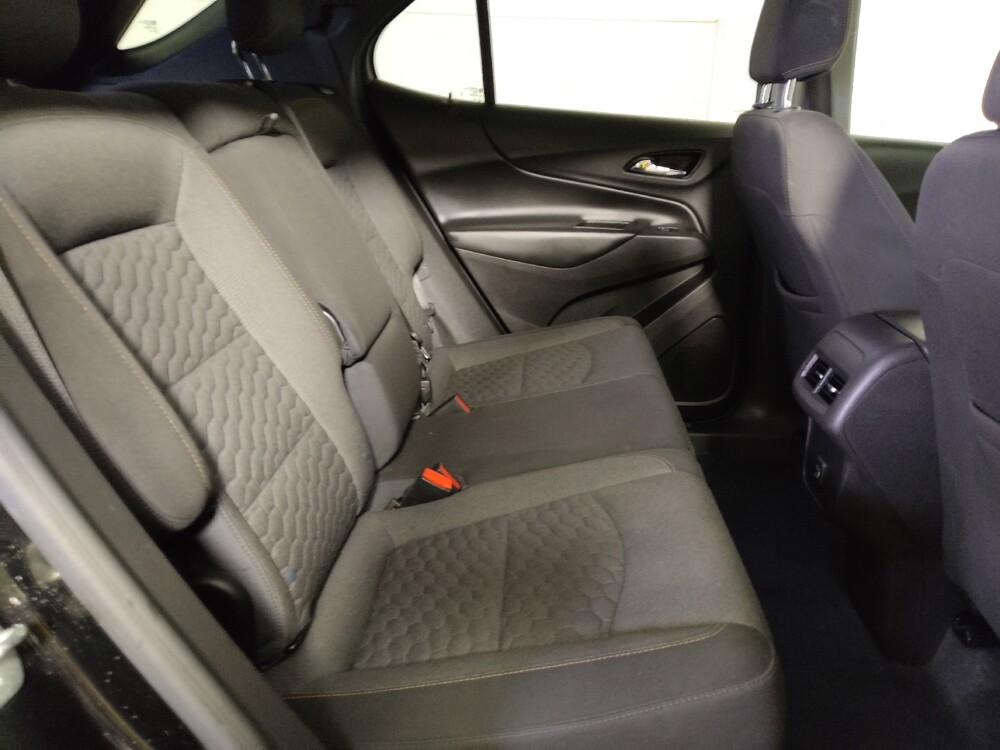 2020 Chevrolet Equinox in Midlothian, IL 60445 - 18120846 19