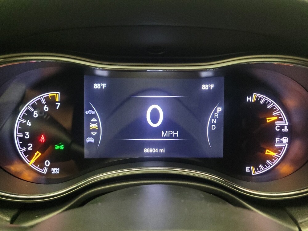 2018 Jeep Grand Cherokee in El Cajon, CA 92020 - 18120852 23