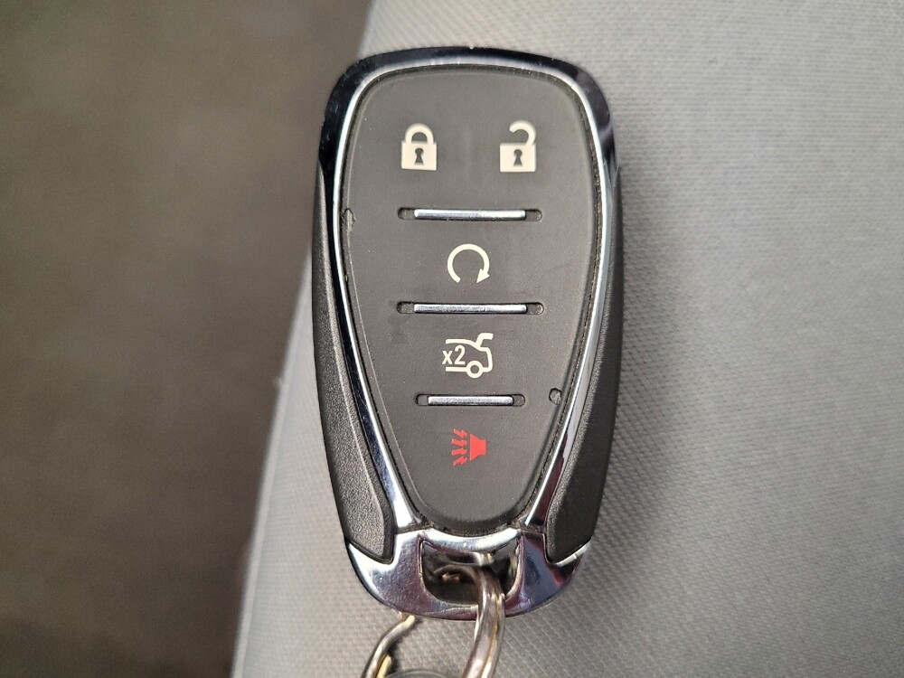 2021 Chevrolet Malibu in Fairfield, OH 45014 - 18120853 32