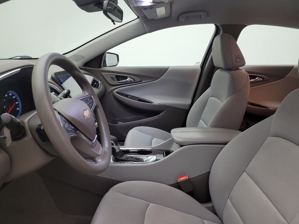 2021 Chevrolet Malibu in Fairfield, OH 45014 - 18120853 17