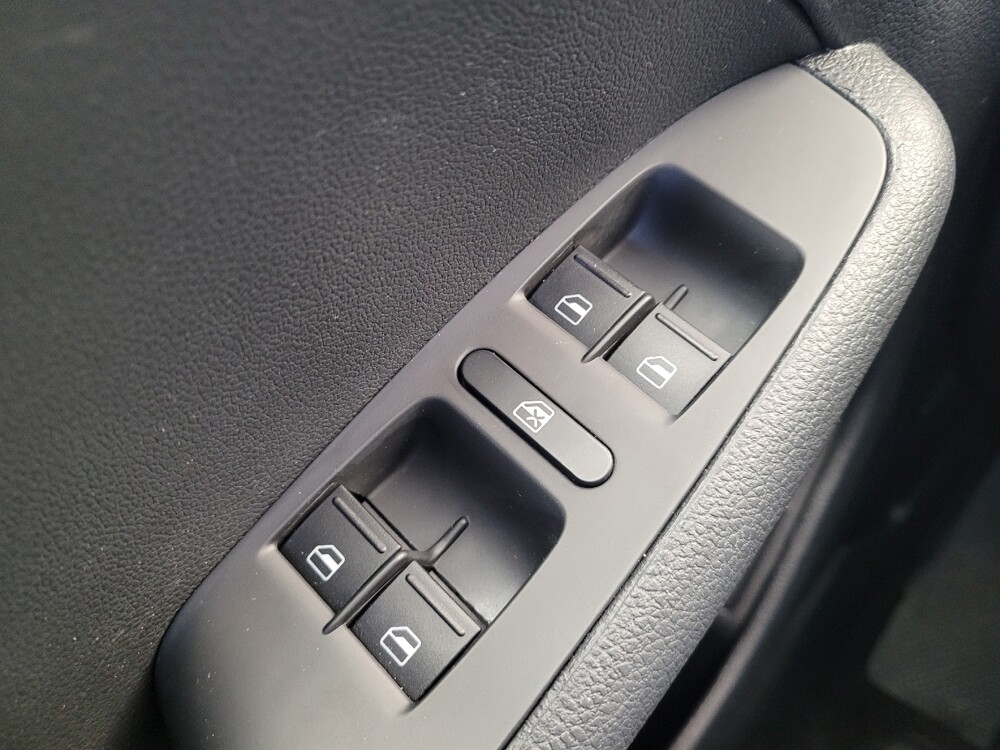 2017 Volkswagen Jetta in Maple Heights, OH 44137 - 18120854 27