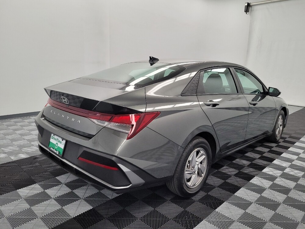 2025 Hyundai Elantra in Houston, TX 77060 - 18120863 9