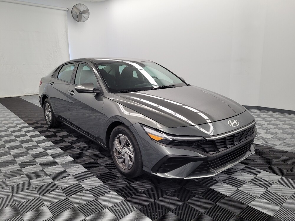 2025 Hyundai Elantra in Houston, TX 77060 - 18120863 13