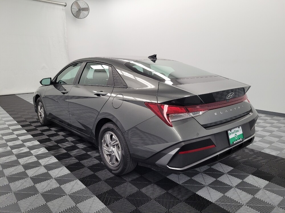 2025 Hyundai Elantra in Houston, TX 77060 - 18120863 5